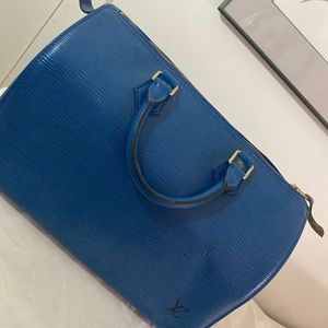 Blue Louis Vuitton 35 leather